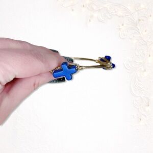 5572. Blue Bourbon and Bowties Bracelets